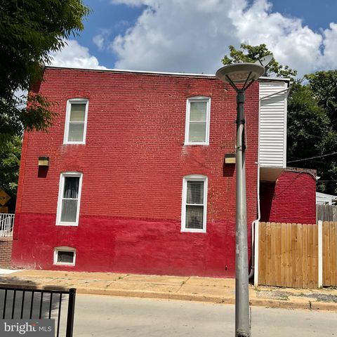 2525 BARCLAY ST, Baltimore, MD 21218