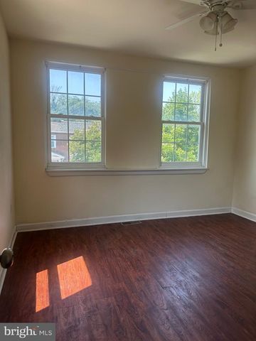 2525 BARCLAY ST, Baltimore, MD 21218