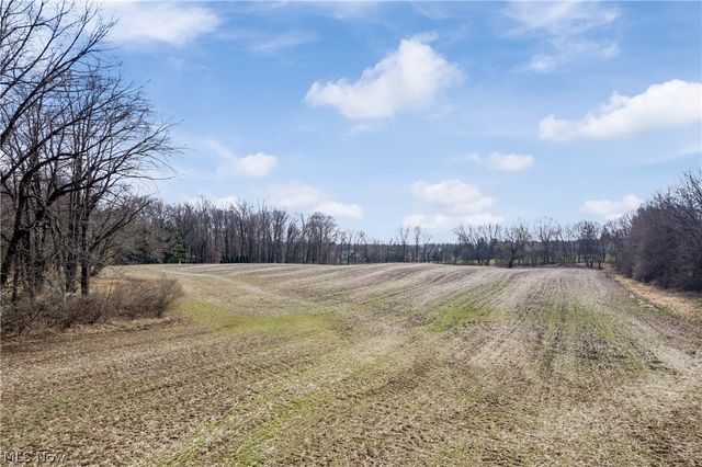 2348 E Turkeyfoot Lake Road, Akron, OH 44312