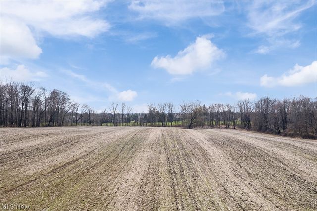 2348 E Turkeyfoot Lake Road, Akron, OH 44312