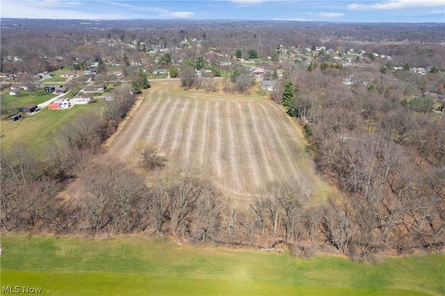 2348 E Turkeyfoot Lake Road, Akron, OH 44312