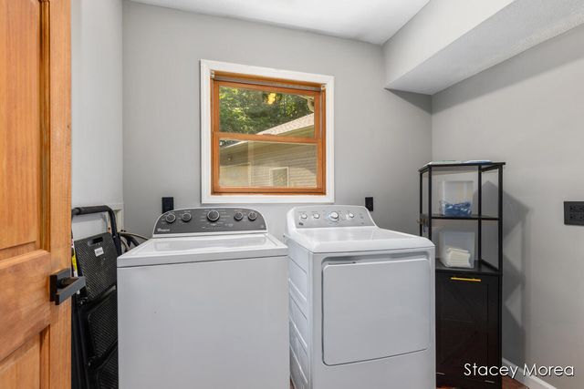 12173 Hart Street NE, Greenville, MI 48838