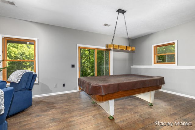 12173 Hart Street NE, Greenville, MI 48838