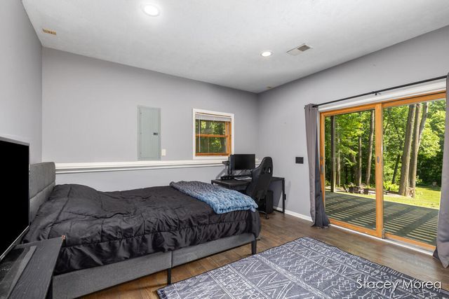 12173 Hart Street NE, Greenville, MI 48838