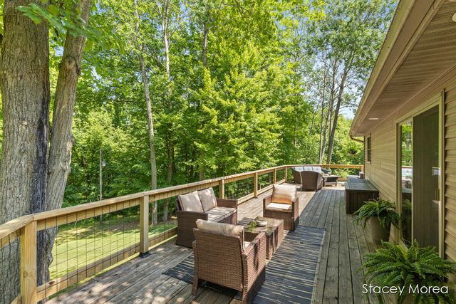 12173 Hart Street NE, Greenville, MI 48838