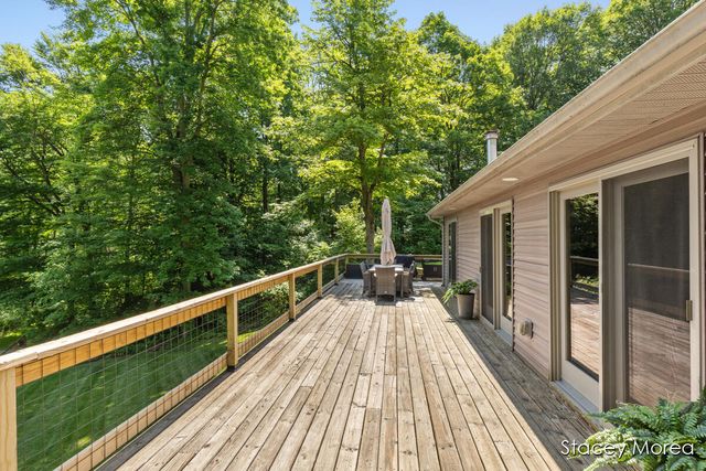 12173 Hart Street NE, Greenville, MI 48838