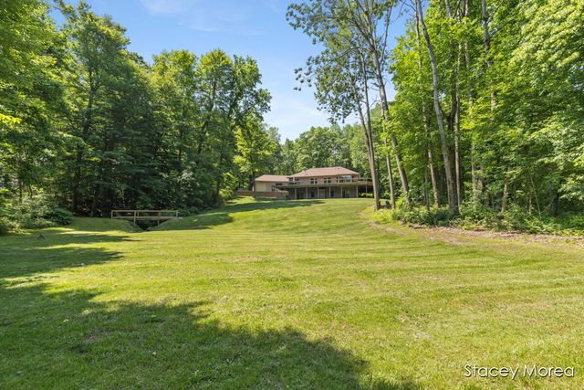 12173 Hart Street NE, Greenville, MI 48838