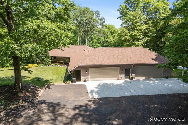 12173 Hart Street NE, Greenville, MI 48838