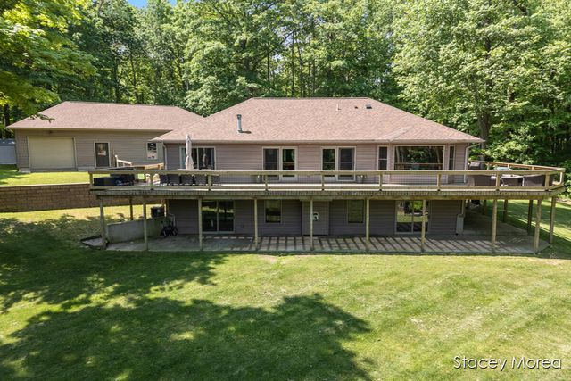 12173 Hart Street NE, Greenville, MI 48838