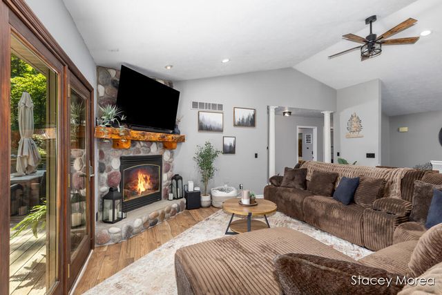 12173 Hart Street NE, Greenville, MI 48838