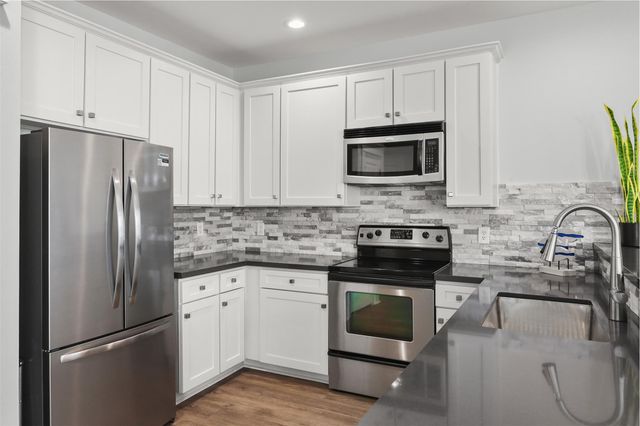 4131 Pointe West Drive 203, Galveston, TX 77554