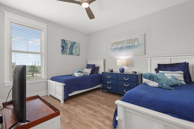 4131 Pointe West Drive 203, Galveston, TX 77554