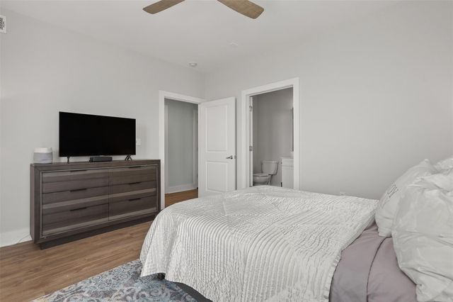 4131 Pointe West Drive 203, Galveston, TX 77554