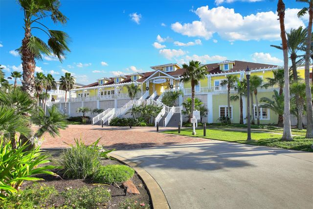 4131 Pointe West Drive 203, Galveston, TX 77554