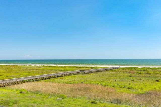 4131 Pointe West Drive 203, Galveston, TX 77554