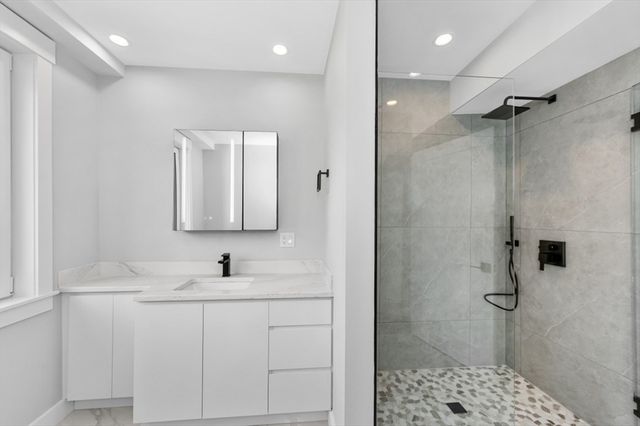 444 Lowell Ave, Newton, MA 02460