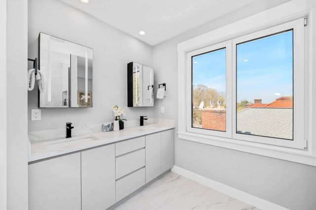 444 Lowell Ave, Newton, MA 02460