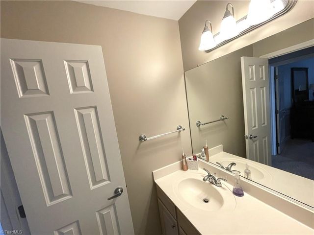 1603 Wenchelsa Road, Greensboro, NC 27410