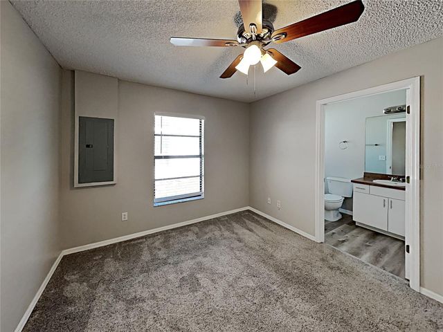 5500 CRISSMAN DRIVE N, St Petersburg, FL 33714