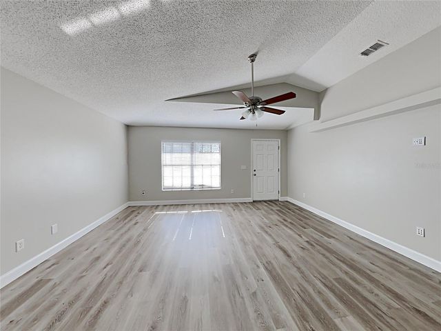 5500 CRISSMAN DRIVE N, St Petersburg, FL 33714