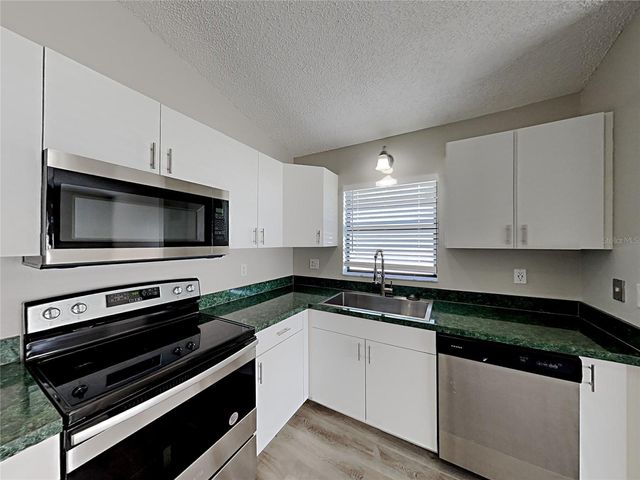 5500 CRISSMAN DRIVE N, St Petersburg, FL 33714