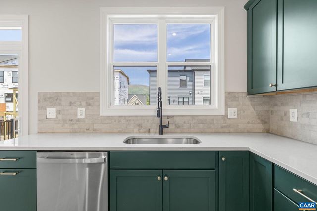 5436 GOLF DR, Crozet, VA 22932