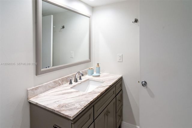 19390 Collins Avenue 706, Sunny Isles Beach, FL 33160