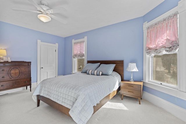 8100 W Chestnut STREET, Wauwatosa, WI 53213