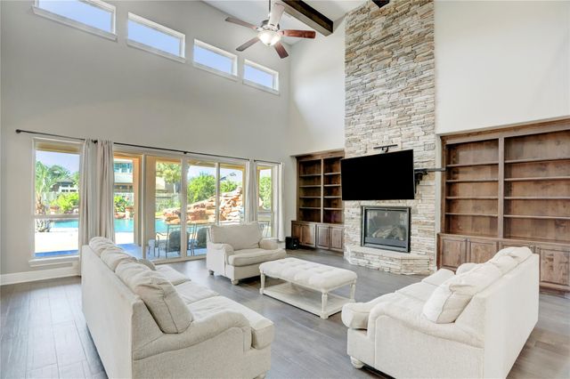 14 Pravia Path Drive, Missouri City, TX 77459