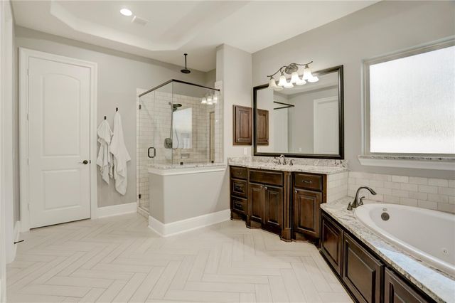 14 Pravia Path Drive, Missouri City, TX 77459