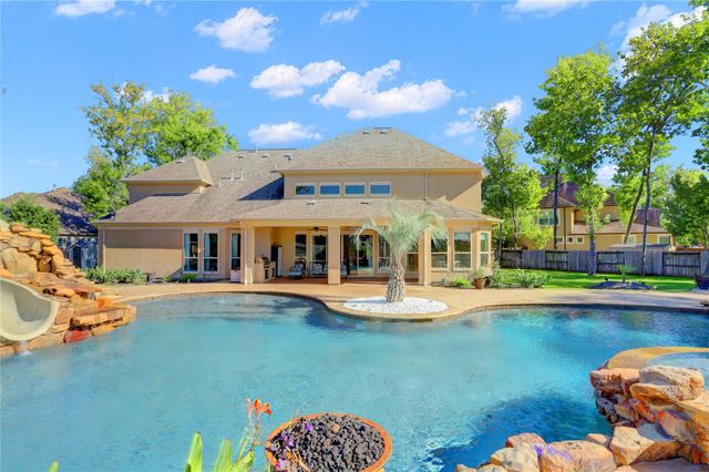 14 Pravia Path Drive, Missouri City, TX 77459