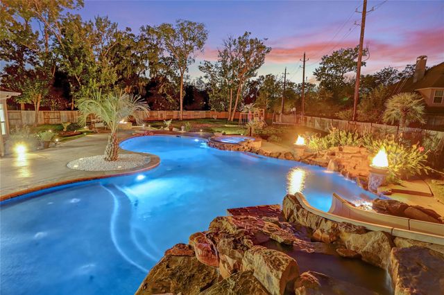 14 Pravia Path Drive, Missouri City, TX 77459