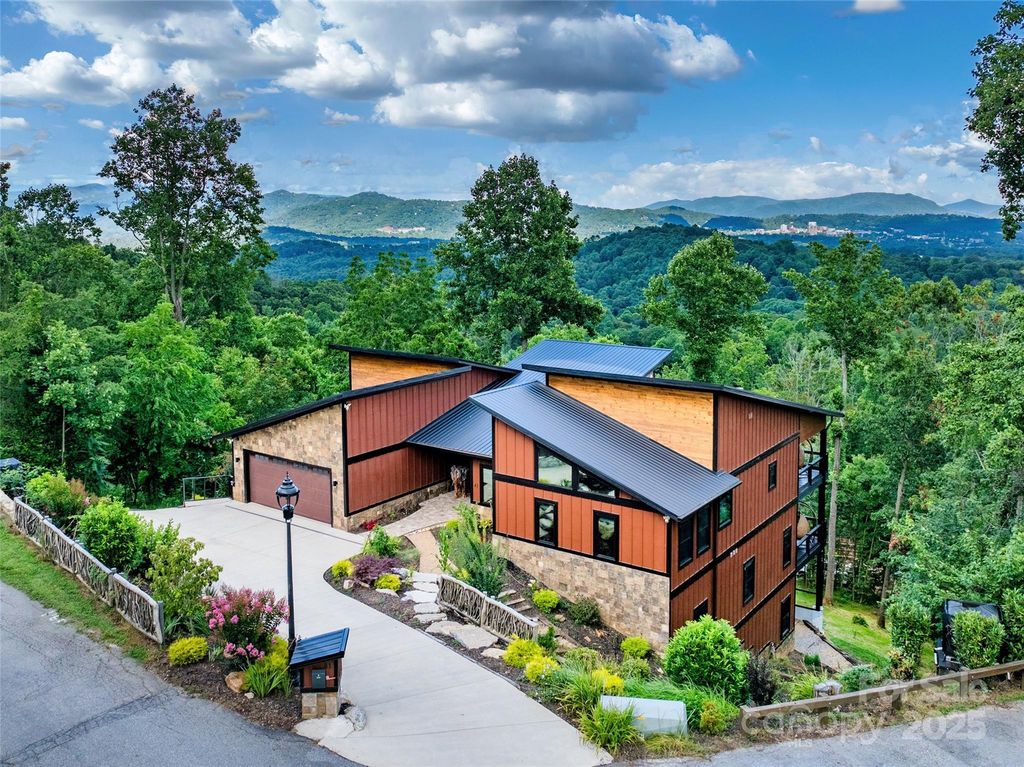 41 Ben Lippen School Road, Asheville, NC 28806