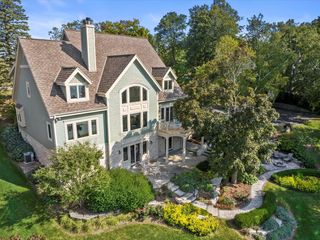5337 Quaas DRIVE, West Bend, WI 53095