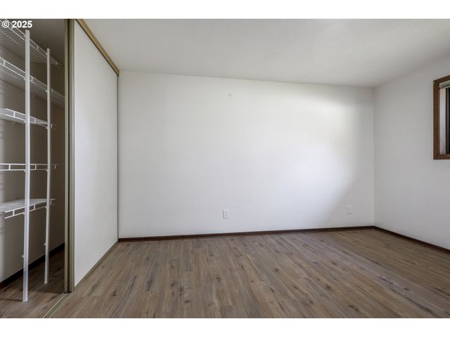 18915 ALLEGHENY Dr, Oregon City, OR 97045