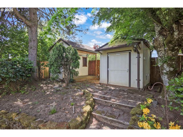 18915 ALLEGHENY Dr, Oregon City, OR 97045