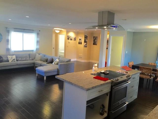 8401 SW 107th Ave 316E, Miami, FL 33173