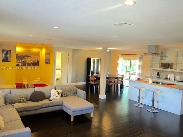 8401 SW 107th Ave 316E, Miami, FL 33173