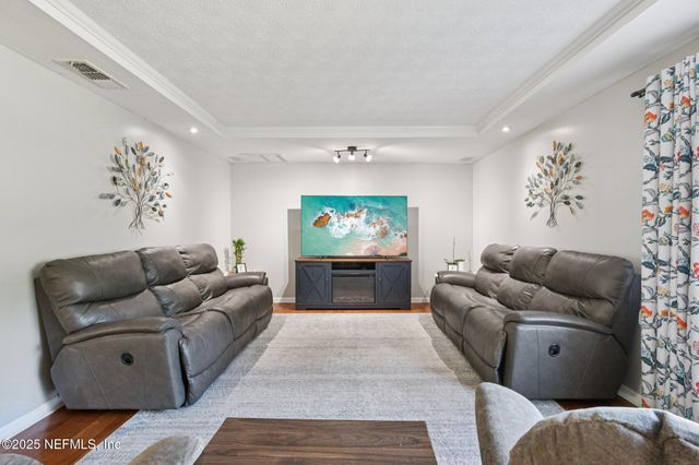 768 ARTHUR MOORE Drive, Green Cove Springs, FL 32043