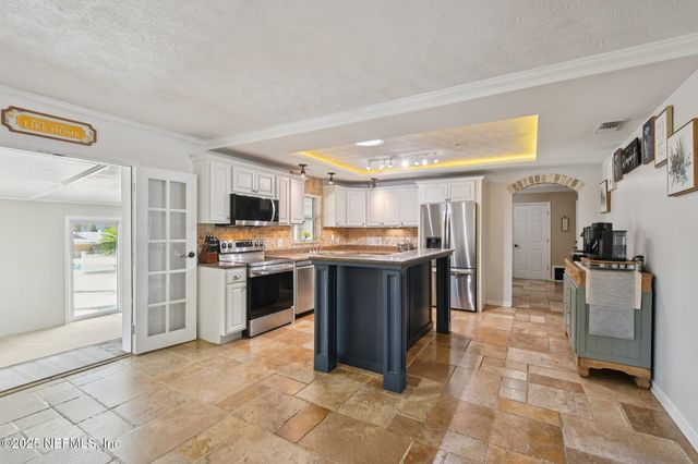 768 ARTHUR MOORE Drive, Green Cove Springs, FL 32043