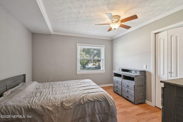 768 ARTHUR MOORE Drive, Green Cove Springs, FL 32043