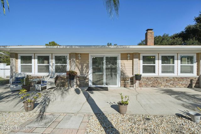 768 ARTHUR MOORE Drive, Green Cove Springs, FL 32043