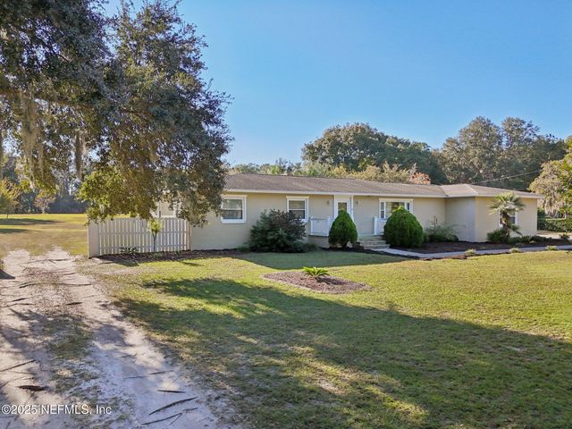 768 ARTHUR MOORE Drive, Green Cove Springs, FL 32043