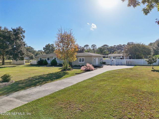 768 ARTHUR MOORE Drive, Green Cove Springs, FL 32043