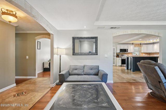 768 ARTHUR MOORE Drive, Green Cove Springs, FL 32043