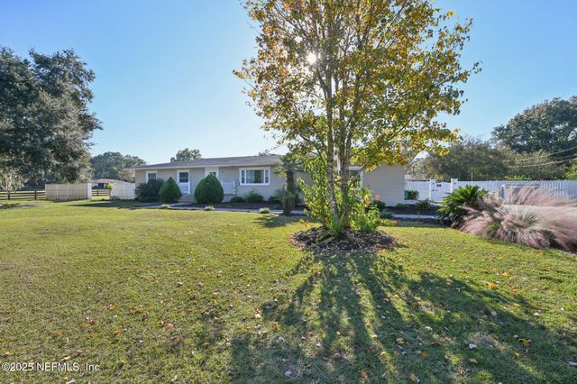 768 ARTHUR MOORE Drive, Green Cove Springs, FL 32043