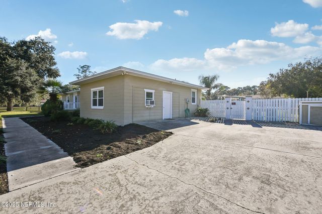 768 ARTHUR MOORE Drive, Green Cove Springs, FL 32043