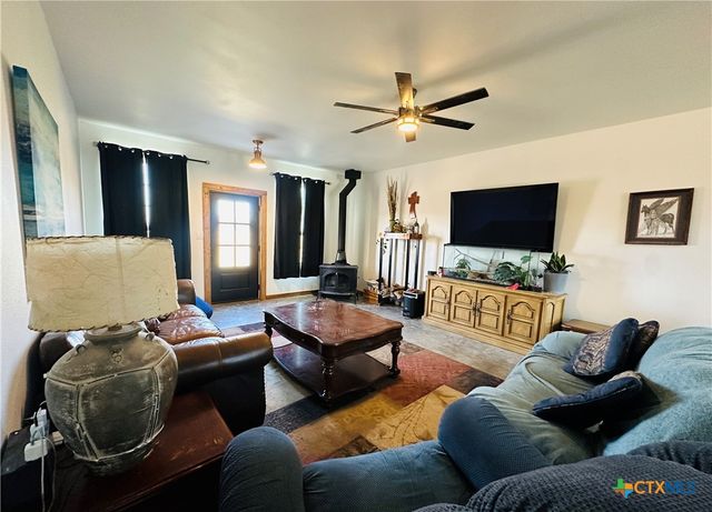 96 Leaning Oak Road, Victoria, TX 77904