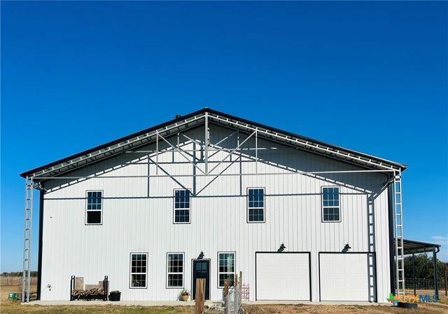 96 Leaning Oak Road, Victoria, TX 77904