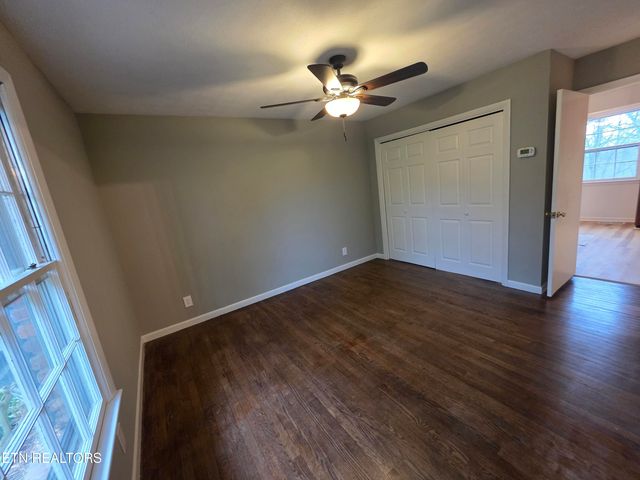 115 Morgan Rd, Oak Ridge, TN 37830